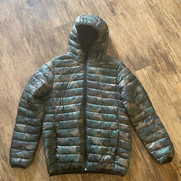 Padded Lightweight Jacket - Picture 2 of 4